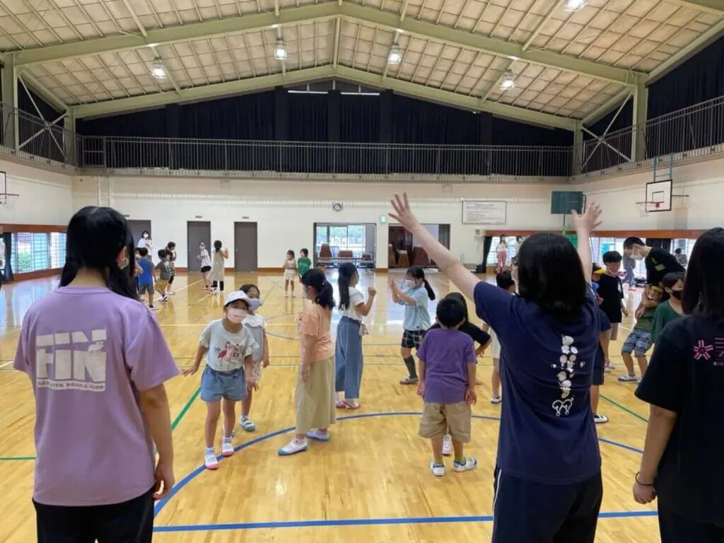 「アンビシャス運動」の様子