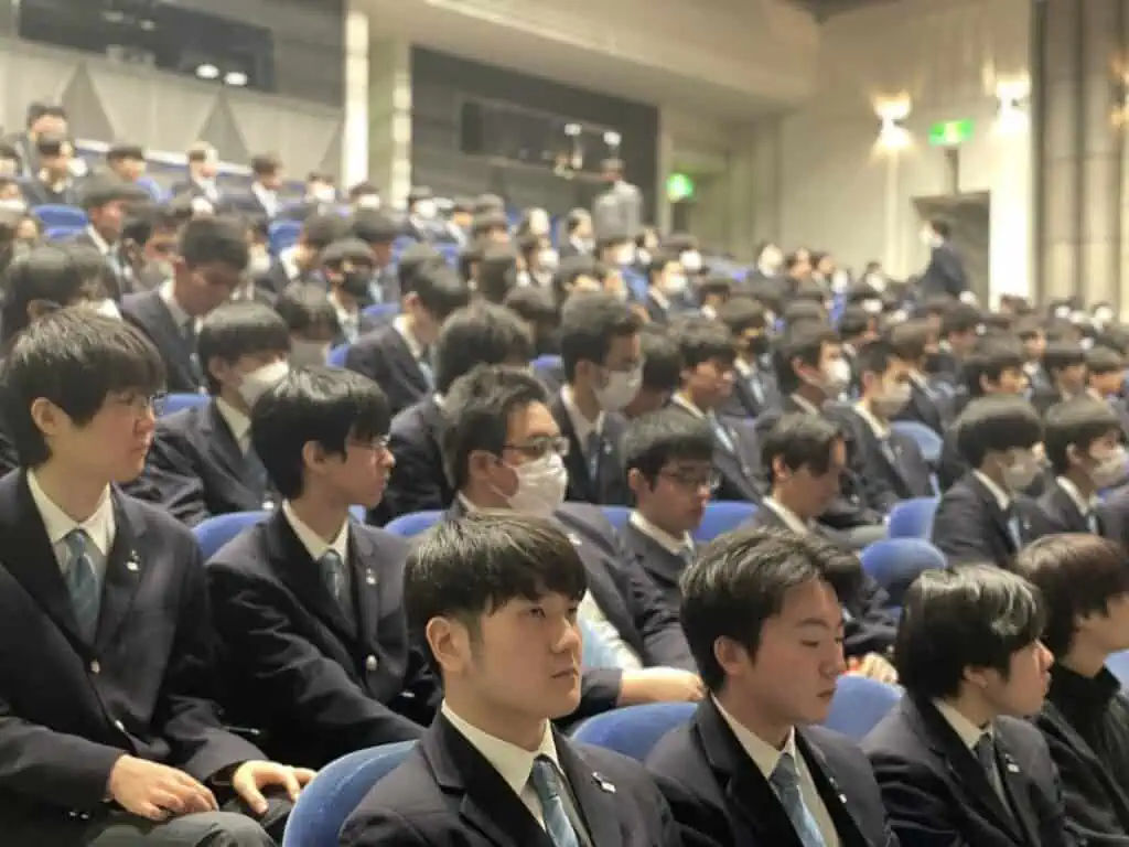 【行事】全校集会を行いました【冬休みスタート】 | クラーク記念国際高等学校