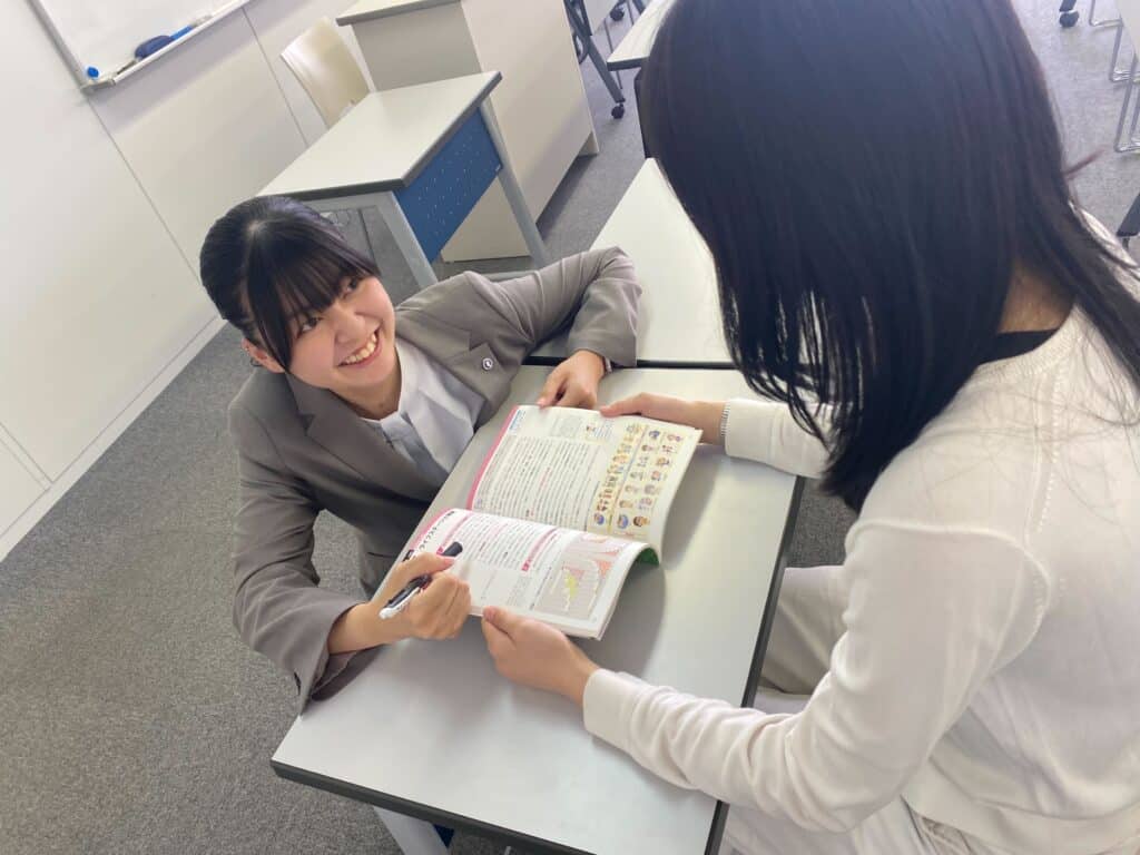 スマートさいたまキャンパスでのコーチングは、生徒の目線に立ち、いつでも相談に乗ってくれます!