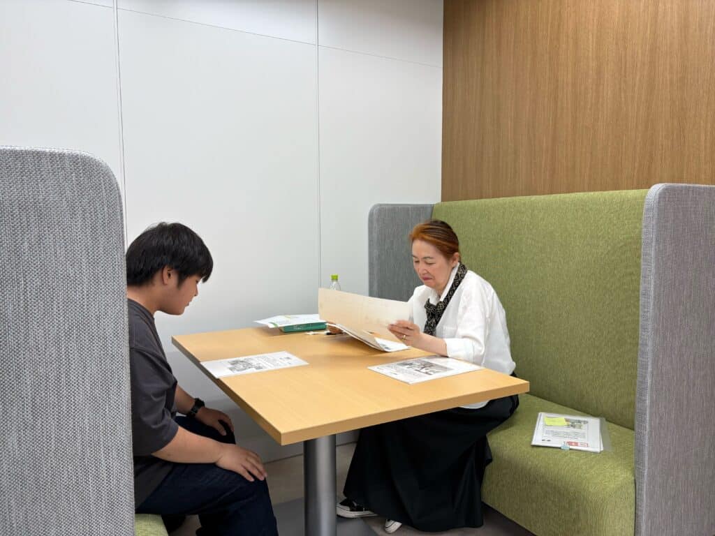 対面にて、英検2次対策を何度も行い、合格に向けて頑張っています!