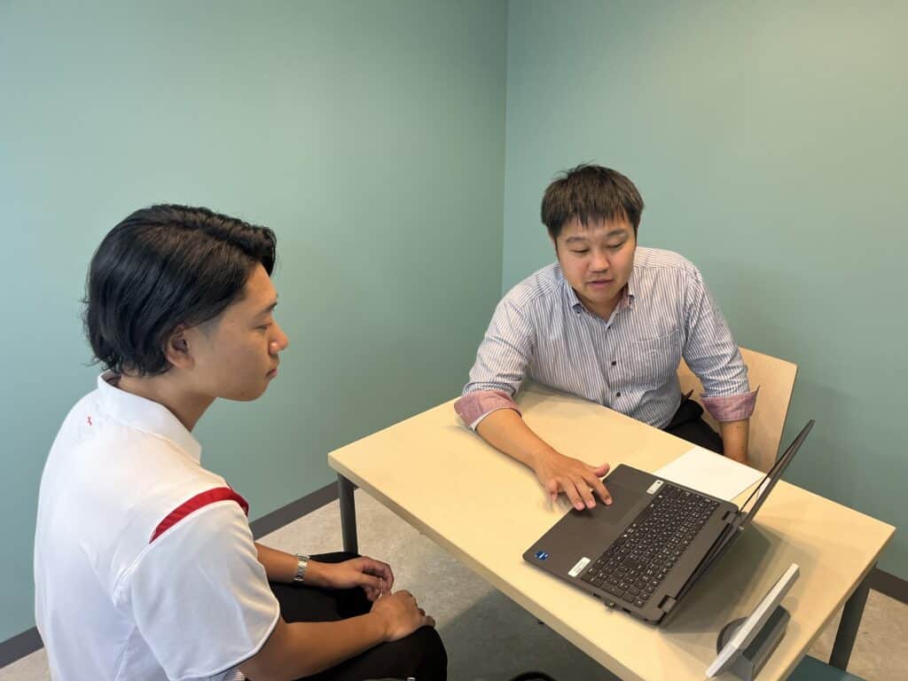 スマートさいたまでは生徒の悩みや不安を言語化してまとめながらコーチングを行っています!