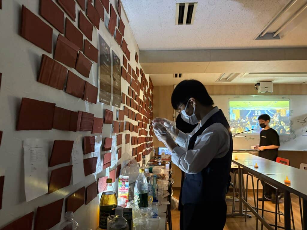 装飾からドリンクの提供まで生徒がすべて行いました！