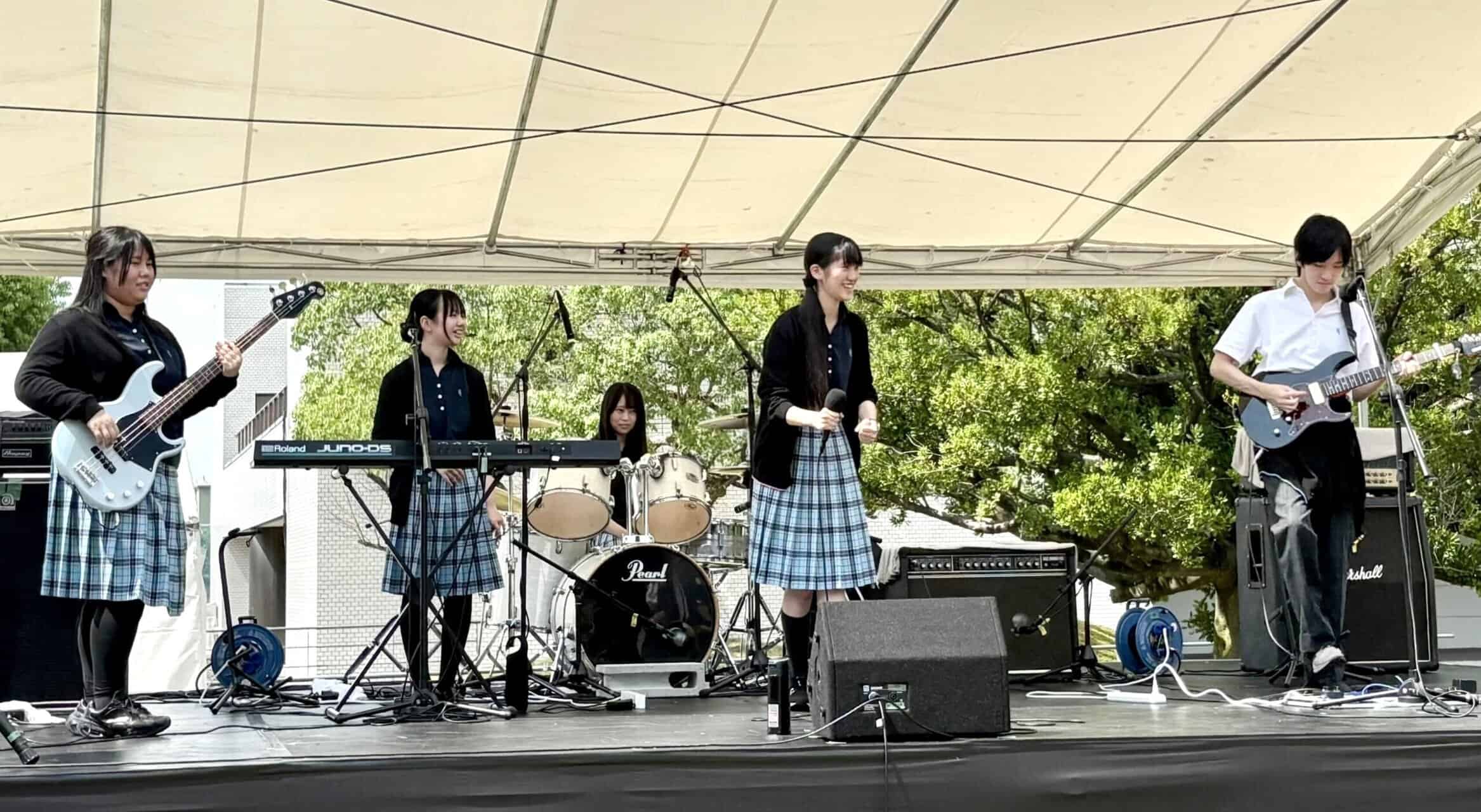 【部活】軽音楽部 大学ライブで演奏披露♪ | クラーク記念国際高等学校