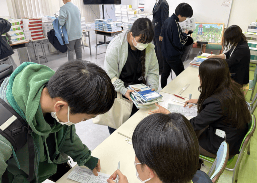 教科書 配布 様子②