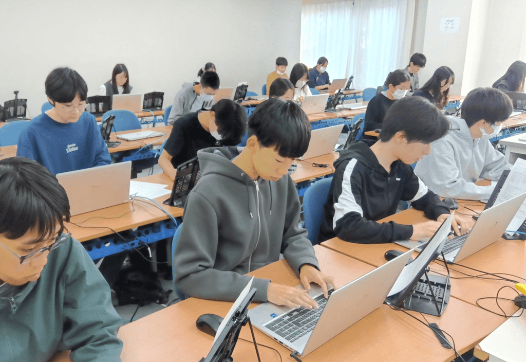 情報 検定 試験の様子